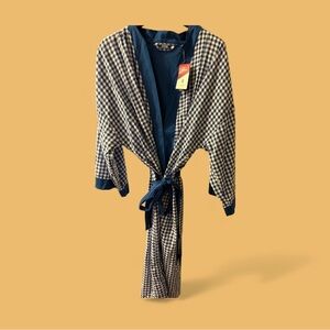 Izod Blue and White Checkered Robe
